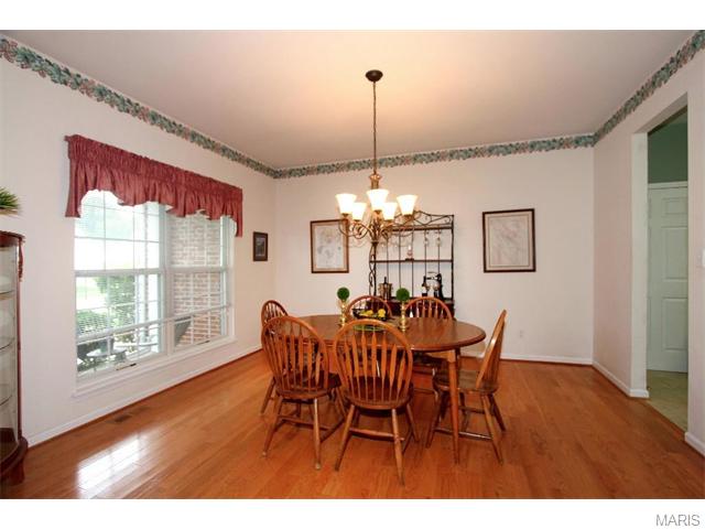 723 Castle Pines Dr, Ballwin, MO 63021 photo 3