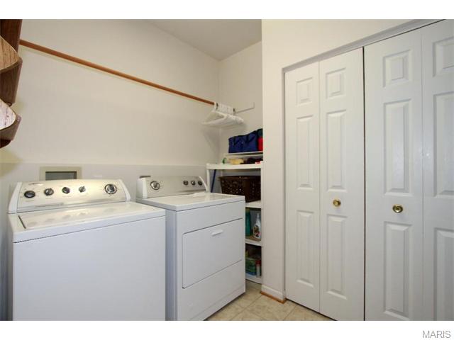 723 Castle Pines Dr, Ballwin, MO 63021 photo 11