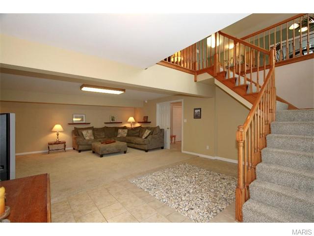 723 Castle Pines Dr, Ballwin, MO 63021 photo 18