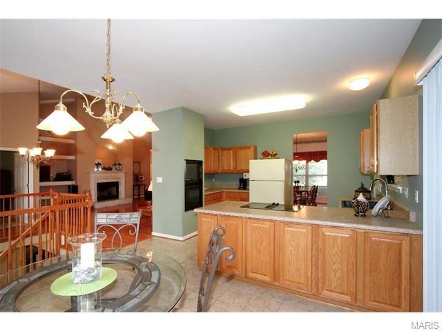 723 Castle Pines Dr, Ballwin, MO 63021 photo 7
