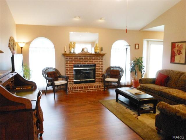 12 Old Glory Ct, O'fallon, MO 63366 photo 8