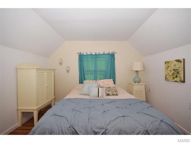 5220 Gresham Ave, Saint Louis, MO 63109 photo 10