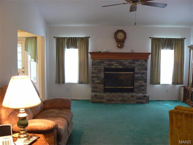 1462 Chambers Dr, O'fallon, MO 63366 photo 12