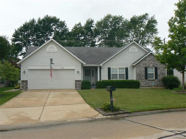 1462 Chambers Dr, O'fallon, MO 63366 photo 1