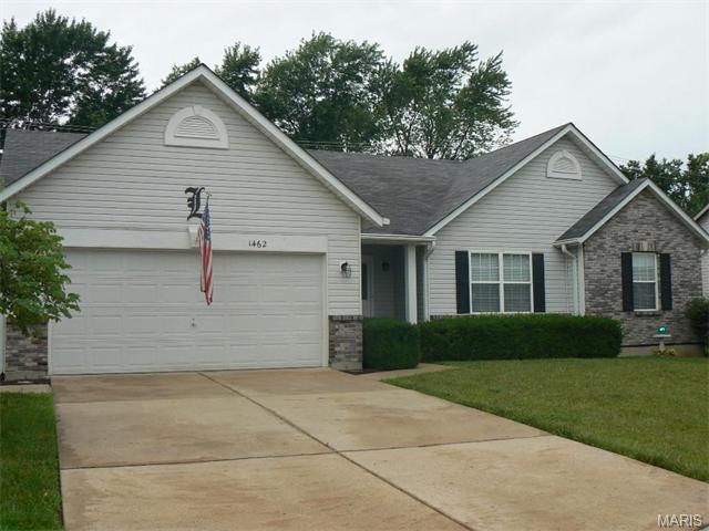 1462 Chambers Dr, O'fallon, MO 63366 photo 2