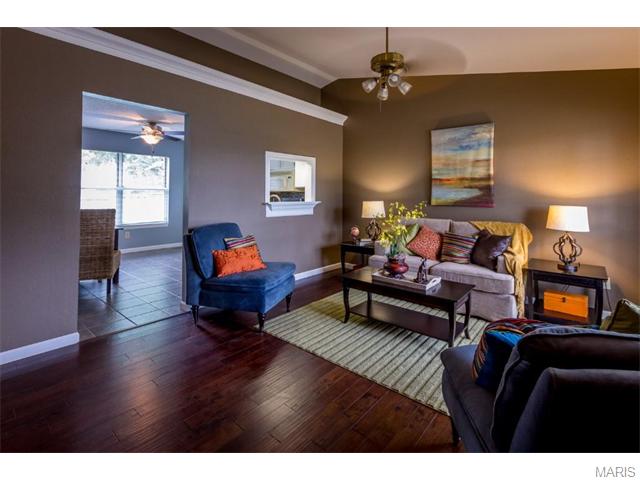 607 Chapparal Dr, O'fallon, MO 63368 photo 5
