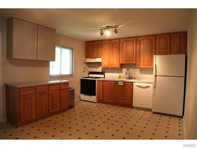 3236 Haas Ave, Bridgeton, MO 63044 photo 2