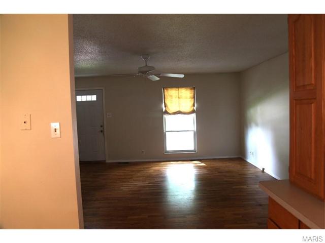 3236 Haas Ave, Bridgeton, MO 63044 photo 9