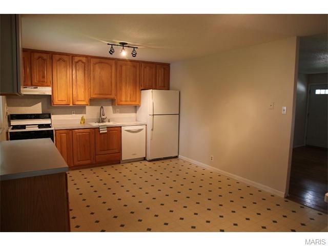 3236 Haas Ave, Bridgeton, MO 63044 photo 4