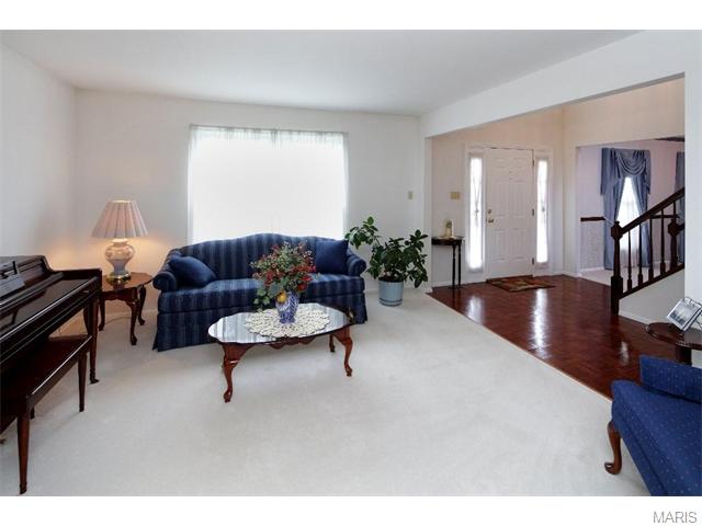 12 Butternut Ct, O'fallon, MO 63368 photo 5