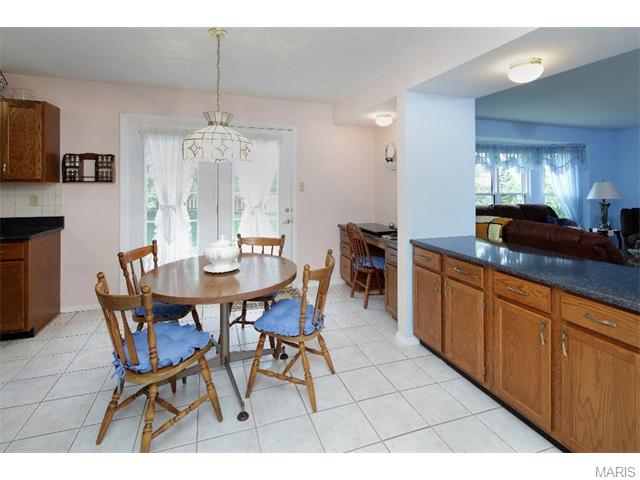 12 Butternut Ct, O'fallon, MO 63368 photo 10