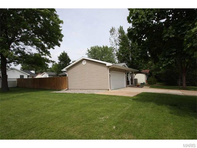 703 Trudy Ln, O'fallon, MO 63366 photo 24