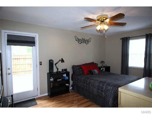 703 Trudy Ln, O'fallon, MO 63366 photo 11