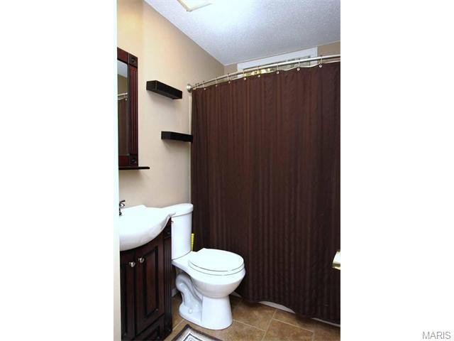 703 Trudy Ln, O'fallon, MO 63366 photo 15