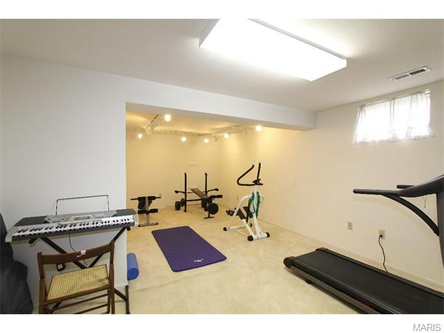 16924 Hickory Crst, Wildwood, MO 63011 photo 24