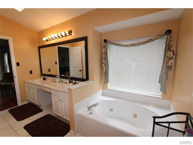 16924 Hickory Crst, Wildwood, MO 63011 photo 18