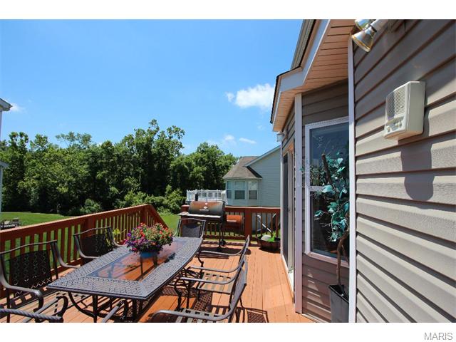 965 Molloy Dr, O'fallon, MO 63366 photo 3
