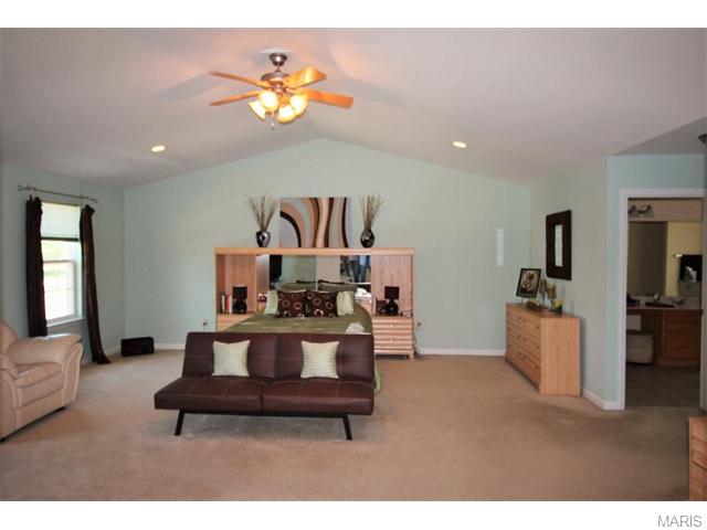 965 Molloy Dr, O'fallon, MO 63366 photo 24