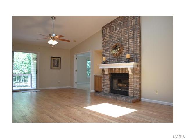 863 Woodside Trails Dr, Ballwin, MO 63021 photo 10