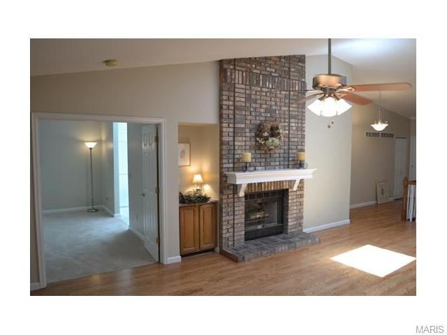 863 Woodside Trails Dr, Ballwin, MO 63021 photo 9