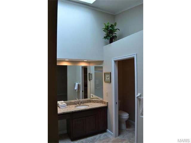 863 Woodside Trails Dr, Ballwin, MO 63021 photo 15