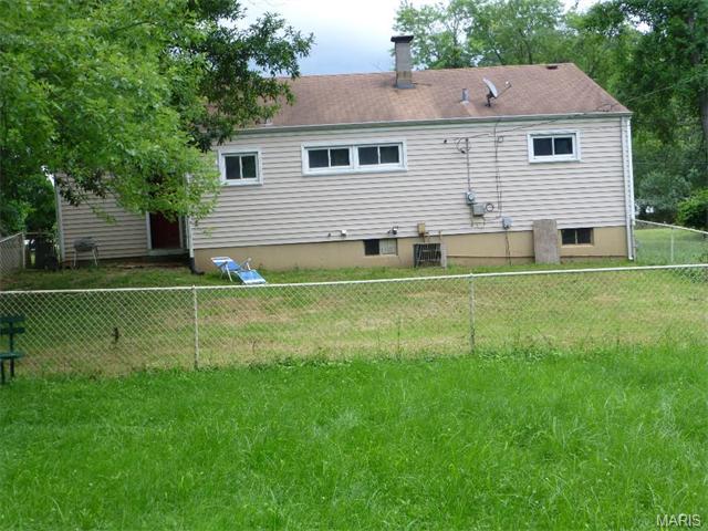 2841 Barrett Station Rd, Ballwin, MO 63021 photo 3