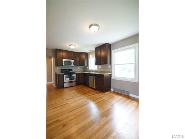 29 Cliff Dr, Saint Louis, MO 63125 photo 8