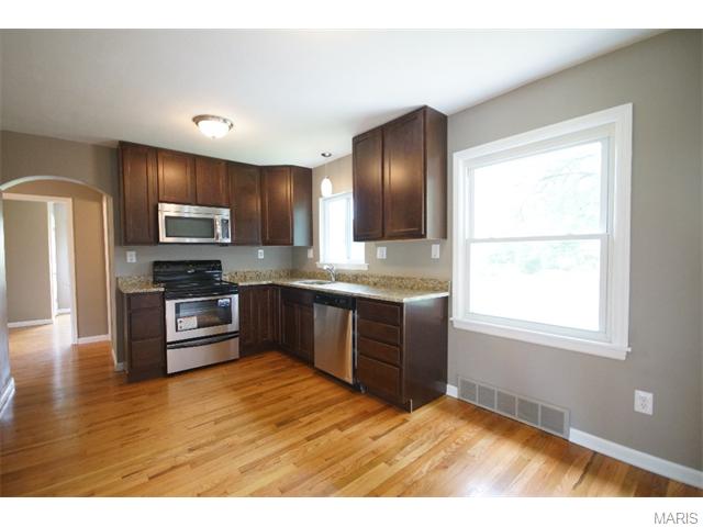 29 Cliff Dr, Saint Louis, MO 63125 photo 7