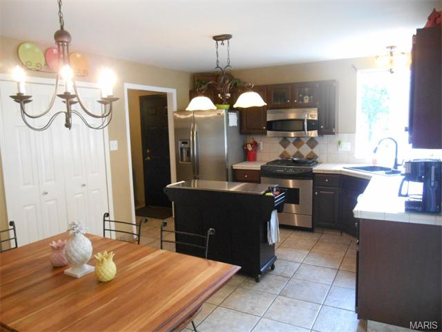 455 Terrington Dr, Ballwin, MO 63021 photo 8