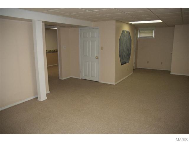 824 White Picket Ln, Ballwin, MO 63021 photo 13