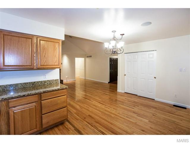 1917 Rustic Oak Rd, Chesterfield, MO 63017 photo 21