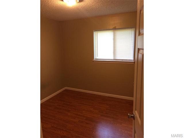 514 Eggering Dr, O'fallon, MO 63366 photo 7
