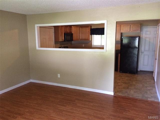 514 Eggering Dr, O'fallon, MO 63366 photo 3