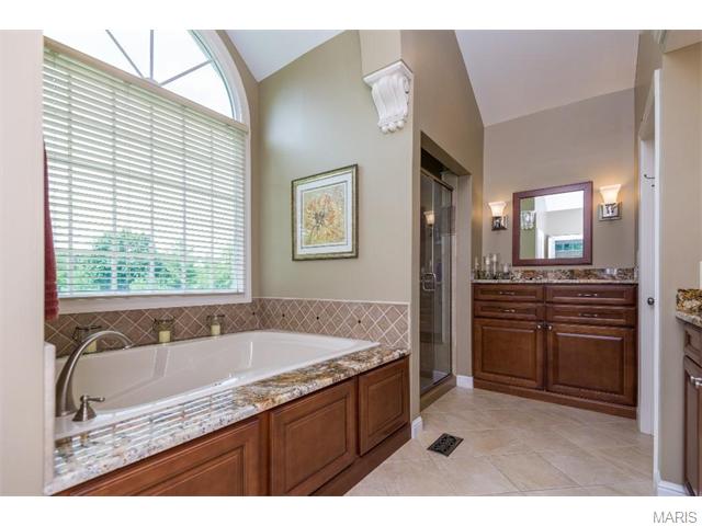 1205 Grey Fox Run, Weldon Spring, MO 63304 photo 20