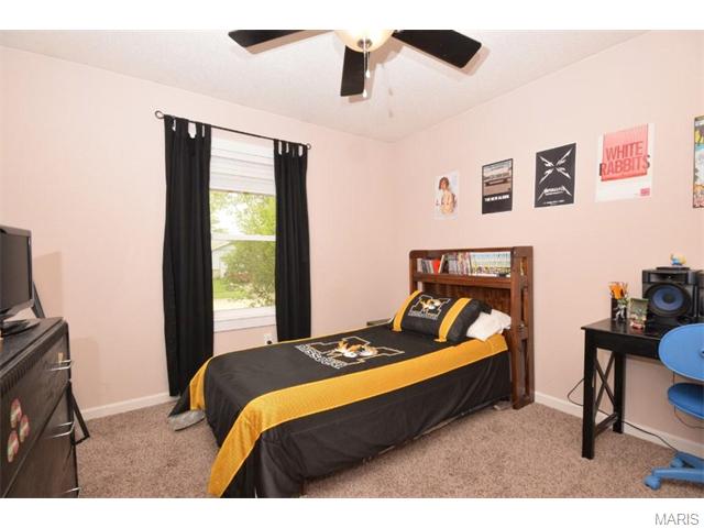 6417 Long Timber Dr, O'fallon, MO 63368 photo 9