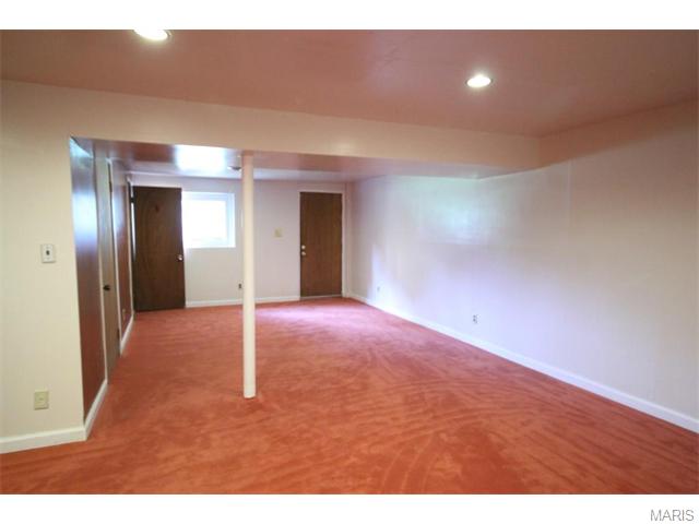 1111 Dauphine, Ballwin, MO 63011 photo 13