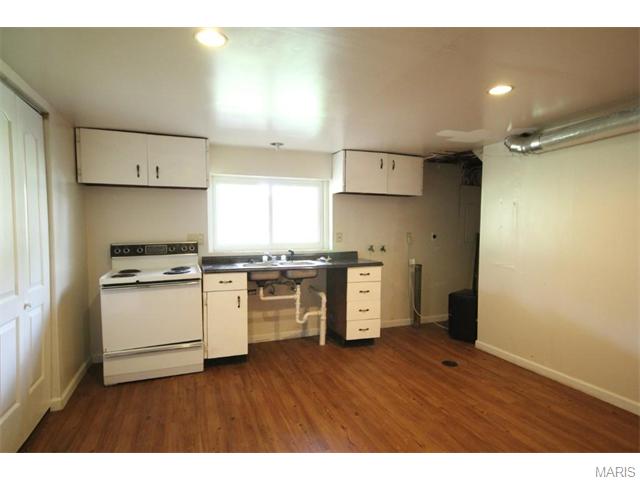 1111 Dauphine, Ballwin, MO 63011 photo 11