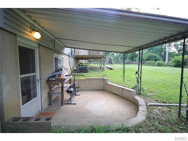 1111 Dauphine, Ballwin, MO 63011 photo 15