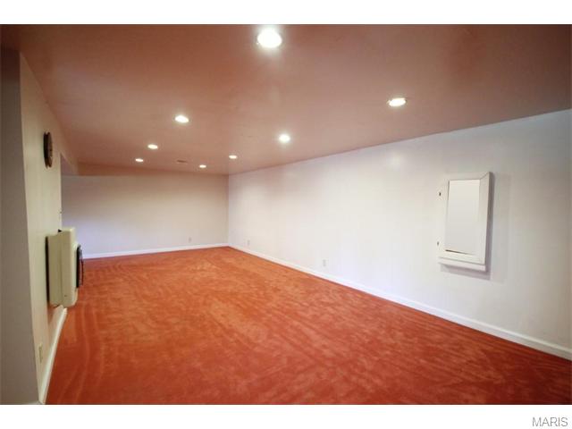 1111 Dauphine, Ballwin, MO 63011 photo 12