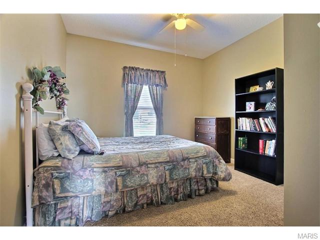 1900 Wales Dr, O'fallon, MO 63366 photo 17
