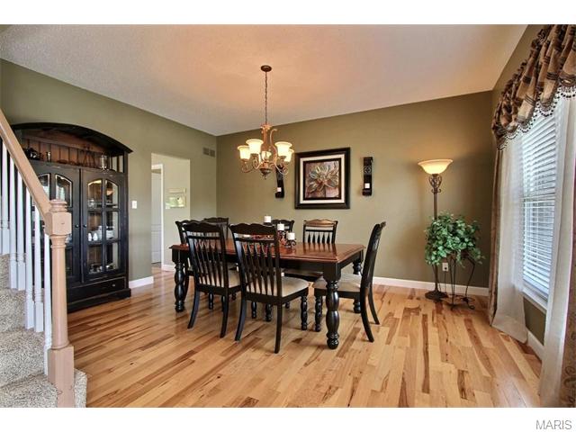 1900 Wales Dr, O'fallon, MO 63366 photo 3