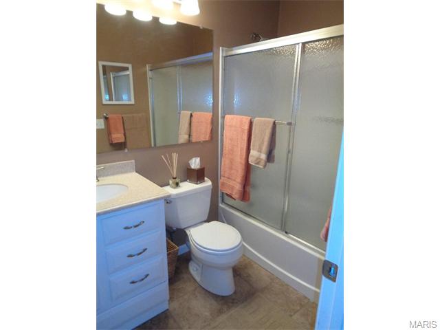 205 Clear Mdws, Ballwin, MO 63011 photo 11