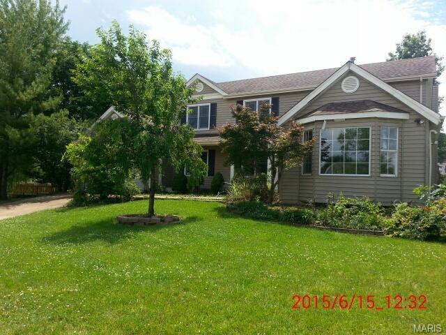 4 Clearspring Ct, O'fallon, MO 63368 photo 2