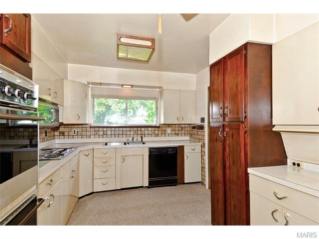 12 Harneywold Dr, Saint Louis, MO 63136 photo 11