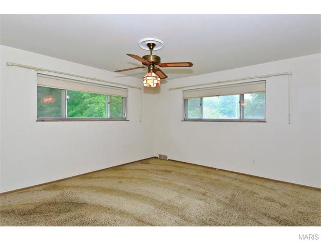 12 Harneywold Dr, Saint Louis, MO 63136 photo 15