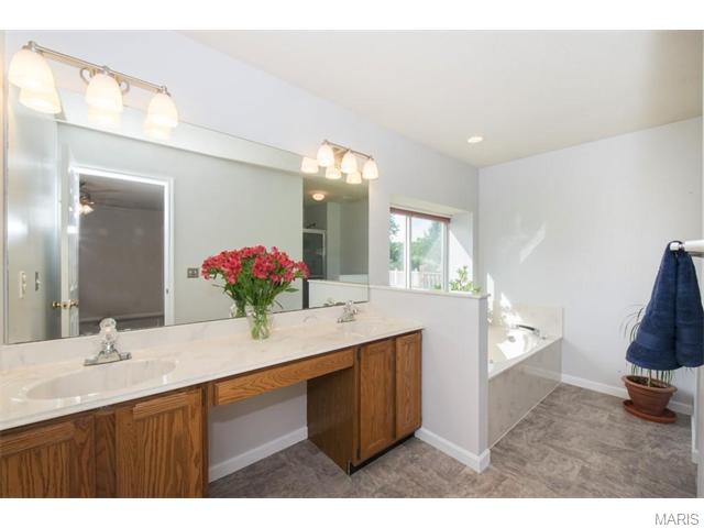 8 White Chapel Ct, O'fallon, MO 63368 photo 14