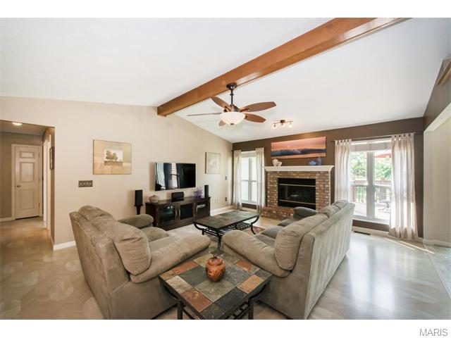 8 White Chapel Ct, O'fallon, MO 63368 photo 4