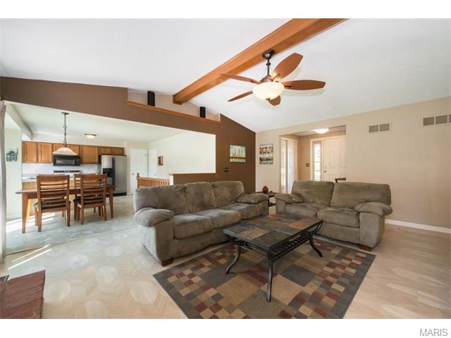8 White Chapel Ct, O'fallon, MO 63368 photo 6
