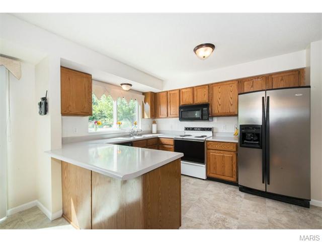 8 White Chapel Ct, O'fallon, MO 63368 photo 9