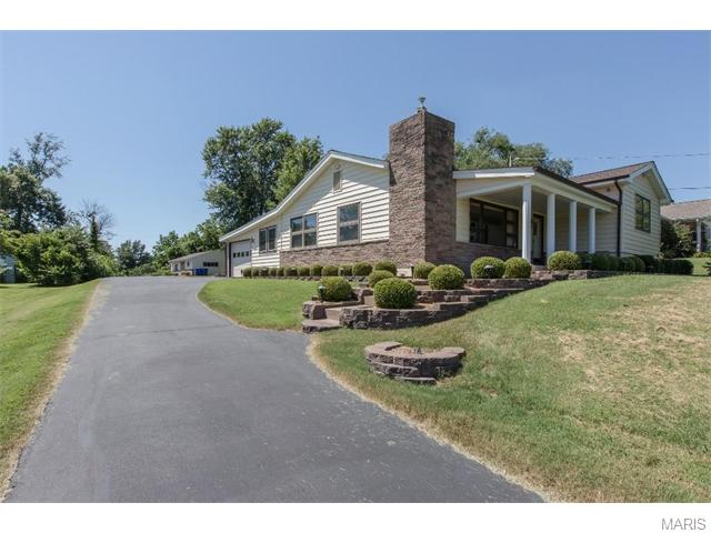 3239 Smiley Rd, Bridgeton, MO 63044 photo 3